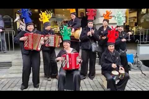 le pipistrelle bal de la marine fasnacht 2023 kramgasse ausschnitt